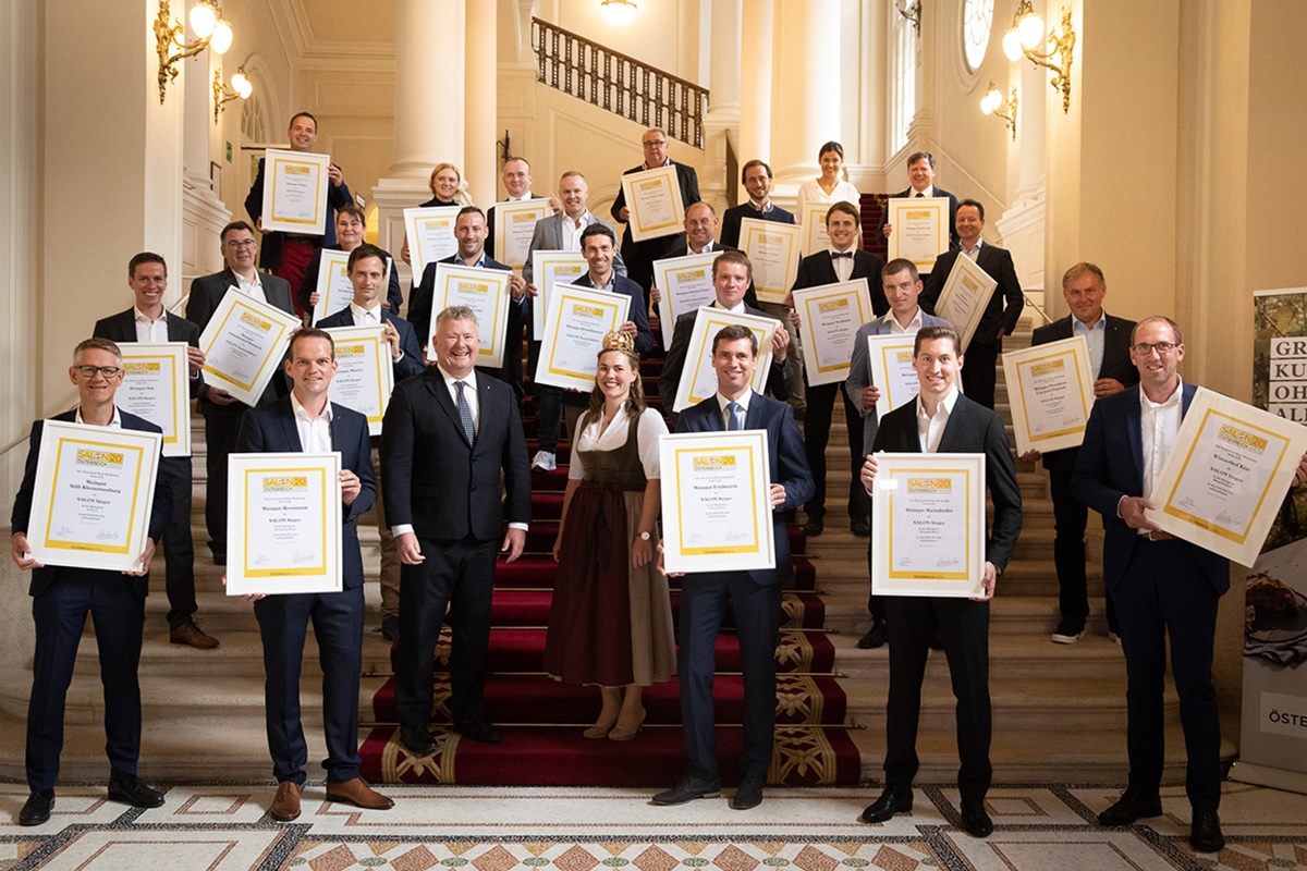 Die SALON Sieger und Auserwählten 2020 (nicht im Bild: Weingut FJ Gritsch, Weingut Kollwentz), © ÖWM/Anna Stöcher